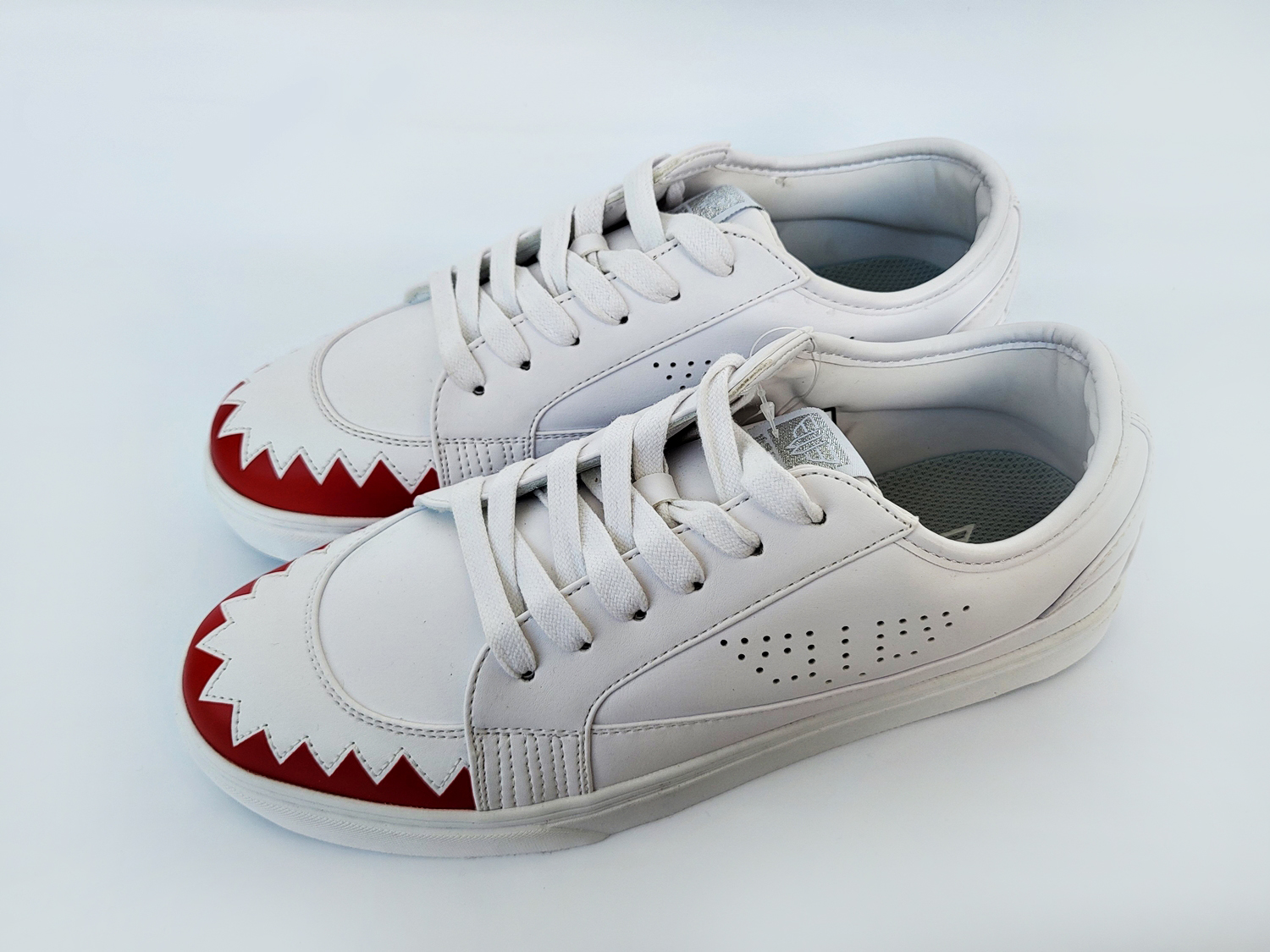 TONY SHARK White
